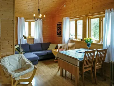 Search and Stay destination Hyllestad, Vestland fylke - Norway from AU$ 117. Idun (FJS131)