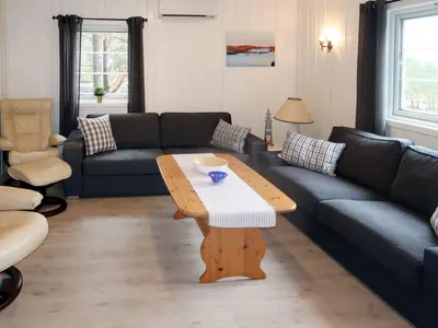 Search and Stay destination Hyllestad Municipality, Vestland - Norway from AU$ 160. Blåsenberg (FJS126)