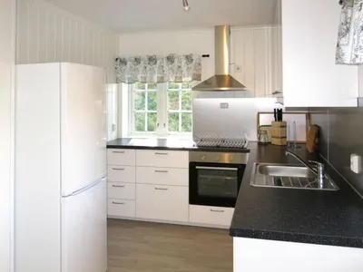Search and Stay destination Hyllestad Municipality, Vestland - Norway from AU$ 160. Nesjevik (FJS124)