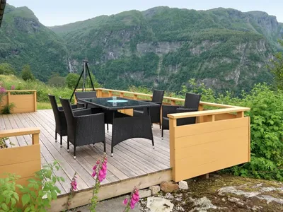 Search and Stay destination Vik i Sogn, Vestland - Norway from AU$ 139. Nedtunet Åse (FJS622)