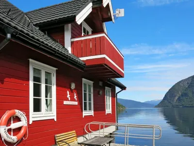 Search and Stay destination Vik, Vestland fylke - Norway from AU$ 83. Vardeheii (FJS610)
