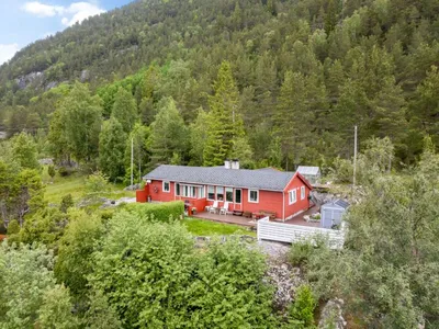 Search and Stay destination Kyrkjebø, Vestland - Norway from AU$ 112. Pernilles hytte(FJS284)