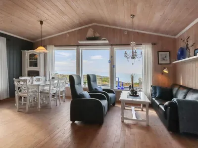 Search and Stay destination Korssund, Vestland - Norway from AU$ 214. Havbu (FJS166)