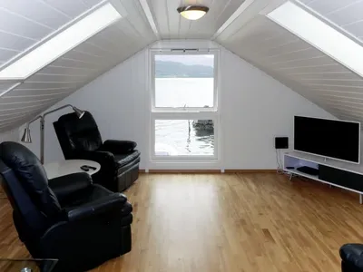 Search and Stay destination Naustdal, Vestland - Norway from AU$ 143. Rorbu (FJS555)