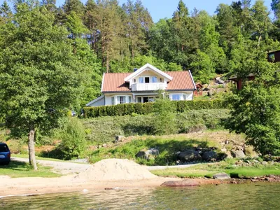 Search and Stay destination Lyngdal, Agder - Norway from AU$ 214. Naudøyna (SOW046)