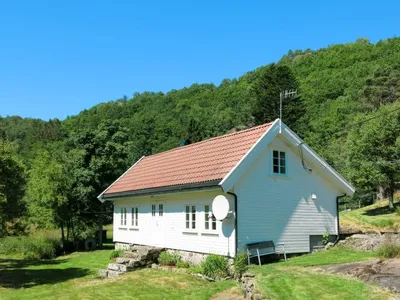 Search and Stay destination Farsund, Agder - Norway from AU$ 156. Nedregård (SOW002)