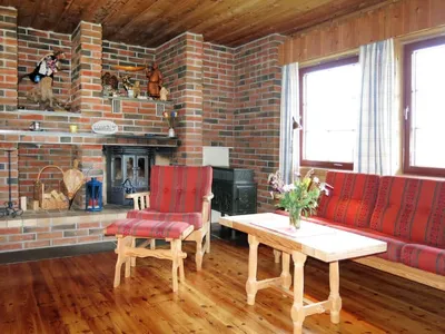 Search and Stay destination Risdal, Agder - Norway from AU$ 120. Moebu (SOO040)