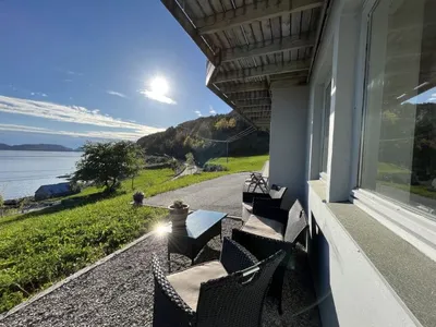 Search and Stay destination Svortevik, Vestland - Norway from AU$ 92. Bakkafall (FJS078)