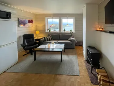 Search and Stay destination Svortevik, Vestland - Norway from AU$ 92. Bakkafall (FJS078)