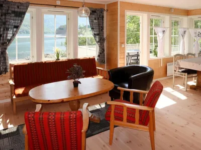 Search and Stay destination Bakka, Vestland - Norway from AU$ 269. Kvitveis (FJS392)