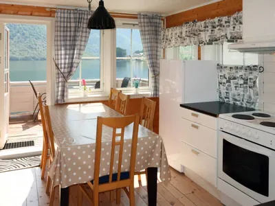Search and Stay destination Bakka, Vestland - Norway from AU$ 297. Rødhette (FJS386)