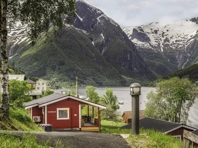 Search and Stay destination Balestrand, Vestland - Norway from AU$ 147. Raumelen (FJS018)