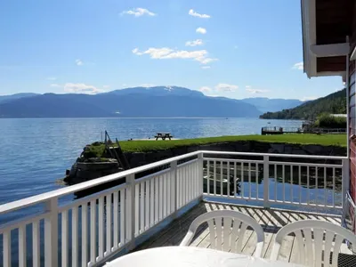 Search and Stay destination Balestrand, Vestland - Norway from AU$ 262. Naustet (FJS027)