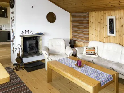 Search and Stay destination Balestrand, Vestland - Norway from AU$ 134. Skåsheim (FJS023)