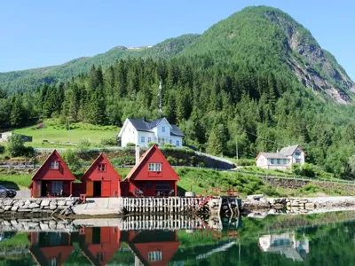 Search and Stay destination Balestrand, Vestland - Norway from AU$ 250. Elghytta (FJS006)