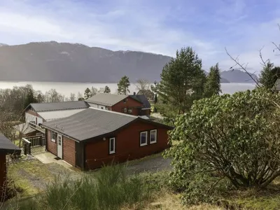 Search and Stay destination Sørbøvåg, Vestland - Norway from AU$ 151. Havbris (FJS152)