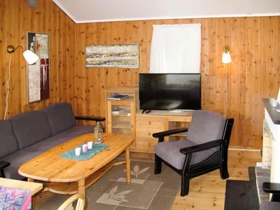 Search and Stay destination Herand, Vestland - Norway from AU$ 130. Rød Hytte (FJH774)