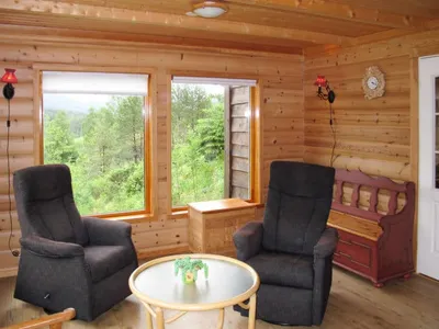 Search and Stay destination Eikelandsosen, Vestland - Norway from AU$ 359. Julie (FJH665)