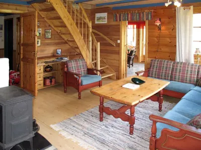 Search and Stay destination Eikelandsosen, Vestland - Norway from AU$ 109. Elisabeth (FJH664)