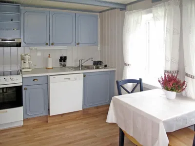Search and Stay destination Reksteren, Vestland - Norway from AU$ 131. Laksevågen (FJH614)