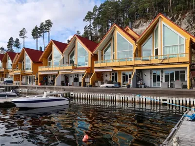Search and Stay destination Uggdal, Vestland - Norway from AU$ 167. Heningen (FJH602)