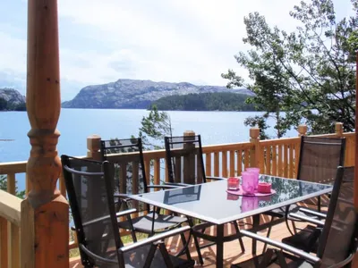 Search and Stay destination Onarheim, Vestland - Norway from AU$ 133. Tyttebærhytta (FJH649)