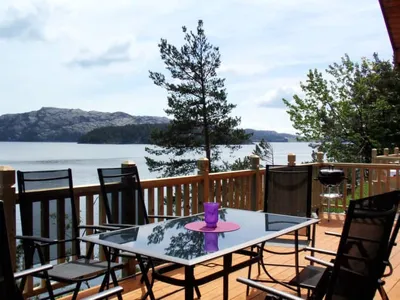 Search and Stay destination Onarheim, Vestland - Norway from AU$ 133. Blåbærhytta (FJH646)