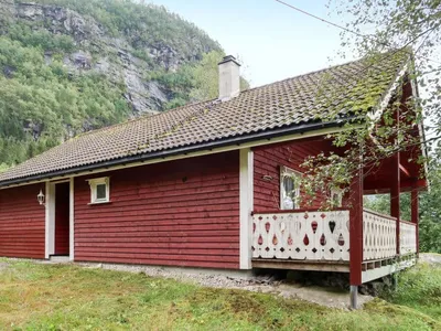 Search and Stay destination Viksdalen, Vestland - Norway from AU$ 110. Revebjella (FJS086)