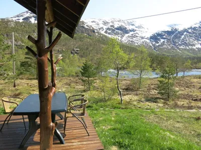 Search and Stay destination Sunnfjord, Vestland fylke - Norway from AU$ 123. Myravatnet (FJS051)
