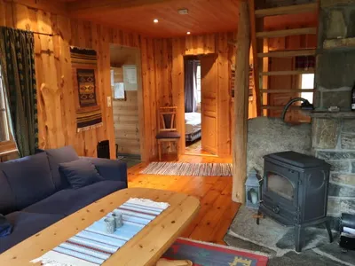 Search and Stay destination Sunnfjord, Vestland fylke - Norway from AU$ 123. Myravatnet (FJS051)