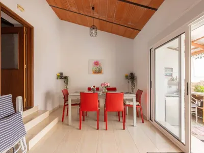 Search and Stay destination Pias, Beja - Portugal from AU$ 216. Ty Gwen