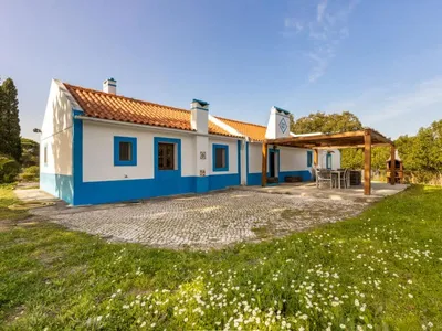 Search and Stay destination Monte da Volta, Setúbal - Portugal from AU$ 297. Quinta de Santa Emilia