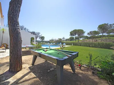 Search and Stay destination Loulé, Faro - Portugal from AU$ 431. Estrela (VDL101)