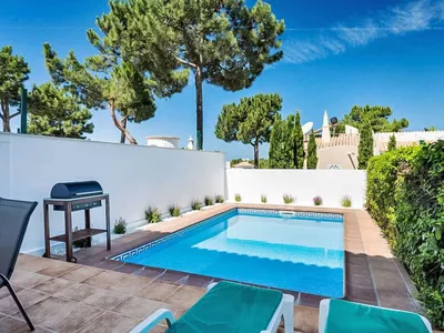 Search and Stay destination Loulé, Faro - Portugal from AU$ 192. V2 Garrão 650m from the beach