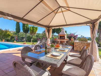 Search and Stay destination Loulé, Faro - Portugal from AU$ 423. Villa Rosa