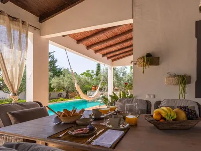 Search and Stay destination São Brás de Alportel, Faro - Portugal from AU$ 312. Quintal das Oliveiras (SBD135)
