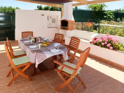 Search and Stay destination Estoi, Faro District - Portugal from AU$ 230. Quinta do Cerro (EOI130)