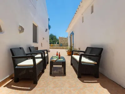 Search and Stay destination Estoi, Faro District - Portugal from AU$ 230. Quinta do Cerro (EOI130)
