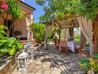 Search and Stay destination Faro, Faro - Portugal from AU$ 318. Isaurinda 1