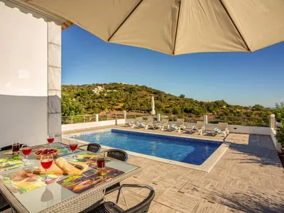 Search and Stay destination Estoi, Faro District - Portugal from AU$ 324. Sol e Mar (EOI135)