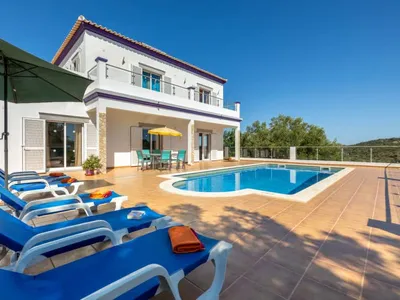 Search and Stay destination Estoi, Faro District - Portugal from AU$ 271. Joaquim