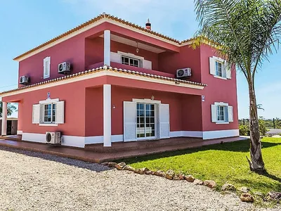 Search and Stay destination Alcantarilha, Faro District - Portugal from AU$ 263. Casa das Amendoeiras