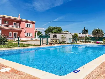 Search and Stay destination Alcantarilha, Faro District - Portugal from AU$ 263. Casa das Amendoeiras