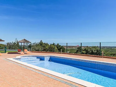 Search and Stay destination Alcantarilha, Faro - Portugal from AU$ 276. Casa da Horta