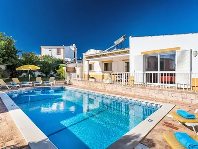 Search and Stay destination Guia, Faro - Portugal from AU$ 290. Natura