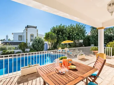 Search and Stay destination Guia, Faro - Portugal from AU$ 290. Natura