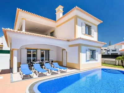 Search and Stay destination Guia, Faro - Portugal from AU$ 446. Colibri
