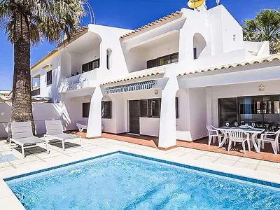 Search and Stay destination Guia, Faro - Portugal from AU$ 422. Casa Galé 600m from the beach