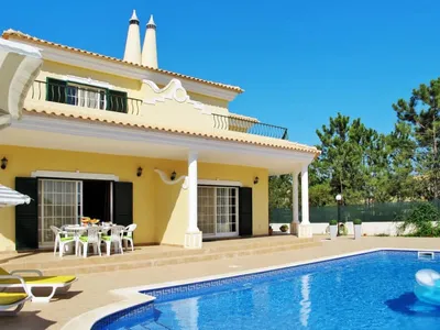 Search and Stay destination Quarteira, Faro - Portugal from AU$ 376. Vila Sol (VIM135)