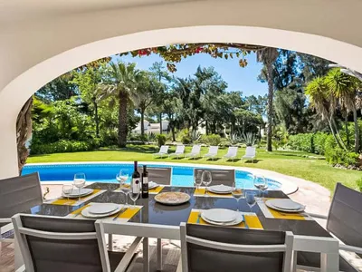 Search and Stay destination Vilamoura, Faro - Portugal from AU$ 423. Villa Verde